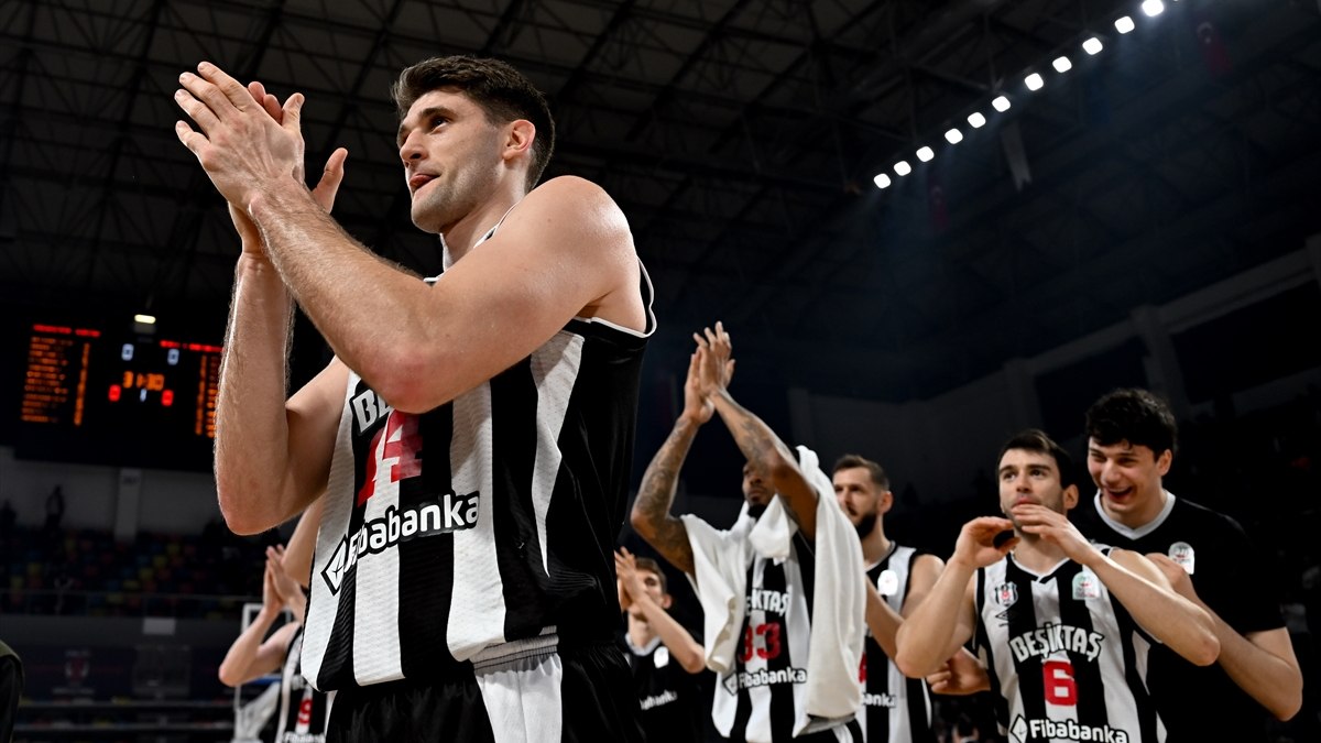 Beşiktaş’tan pota zaferi: Türkiye Kupası’nda 13 yıl sonra finalde