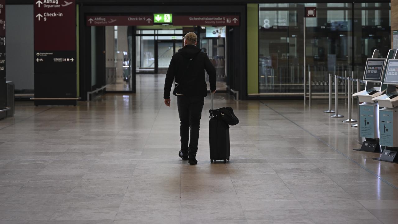 Almanya’da grev sonrası havalimanlarında uçuşlar yeniden başladı