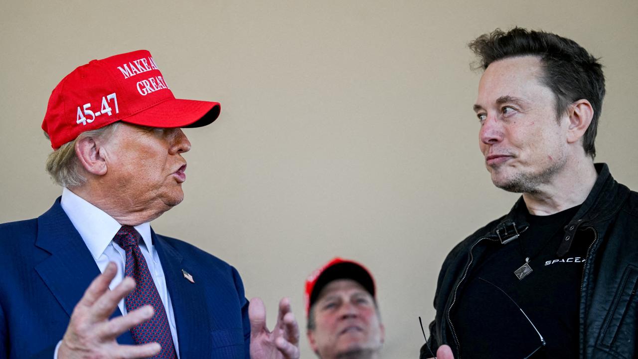 Trump, Elon Musk’a desteğini göstermek için “yeni Tesla” alacağını belirtti