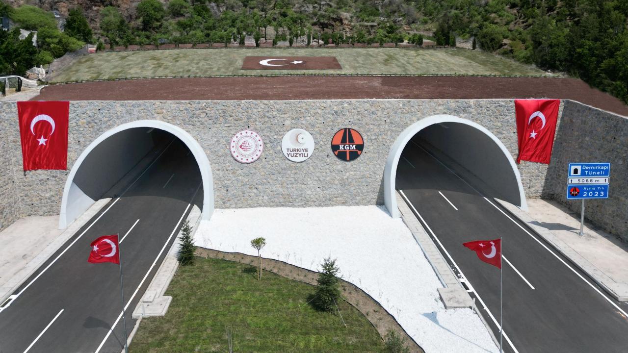 23 yılda 740 kilometrelik 430 yeni tünel inşa edildi